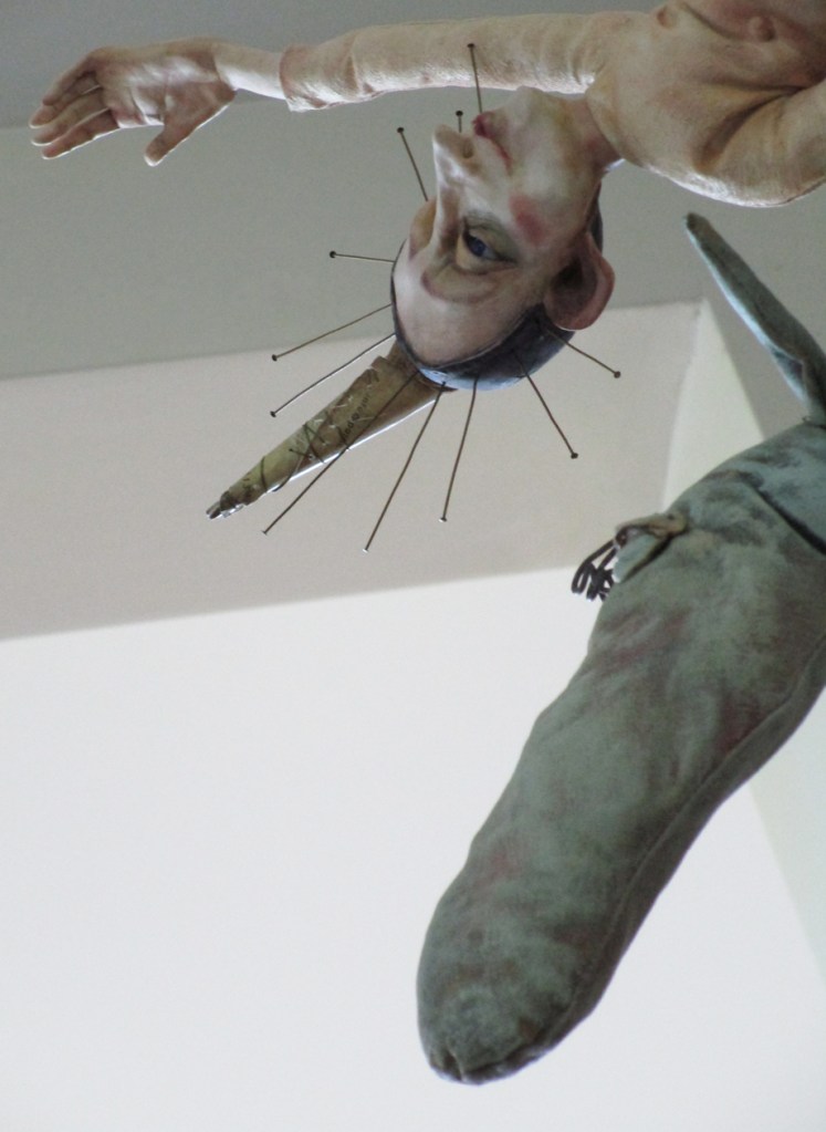 f l o a t up close ... float close